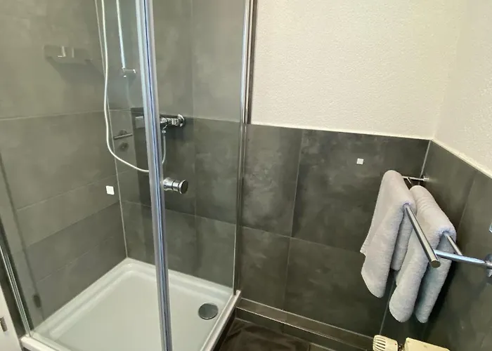 Inge باد بيترستال غريسب